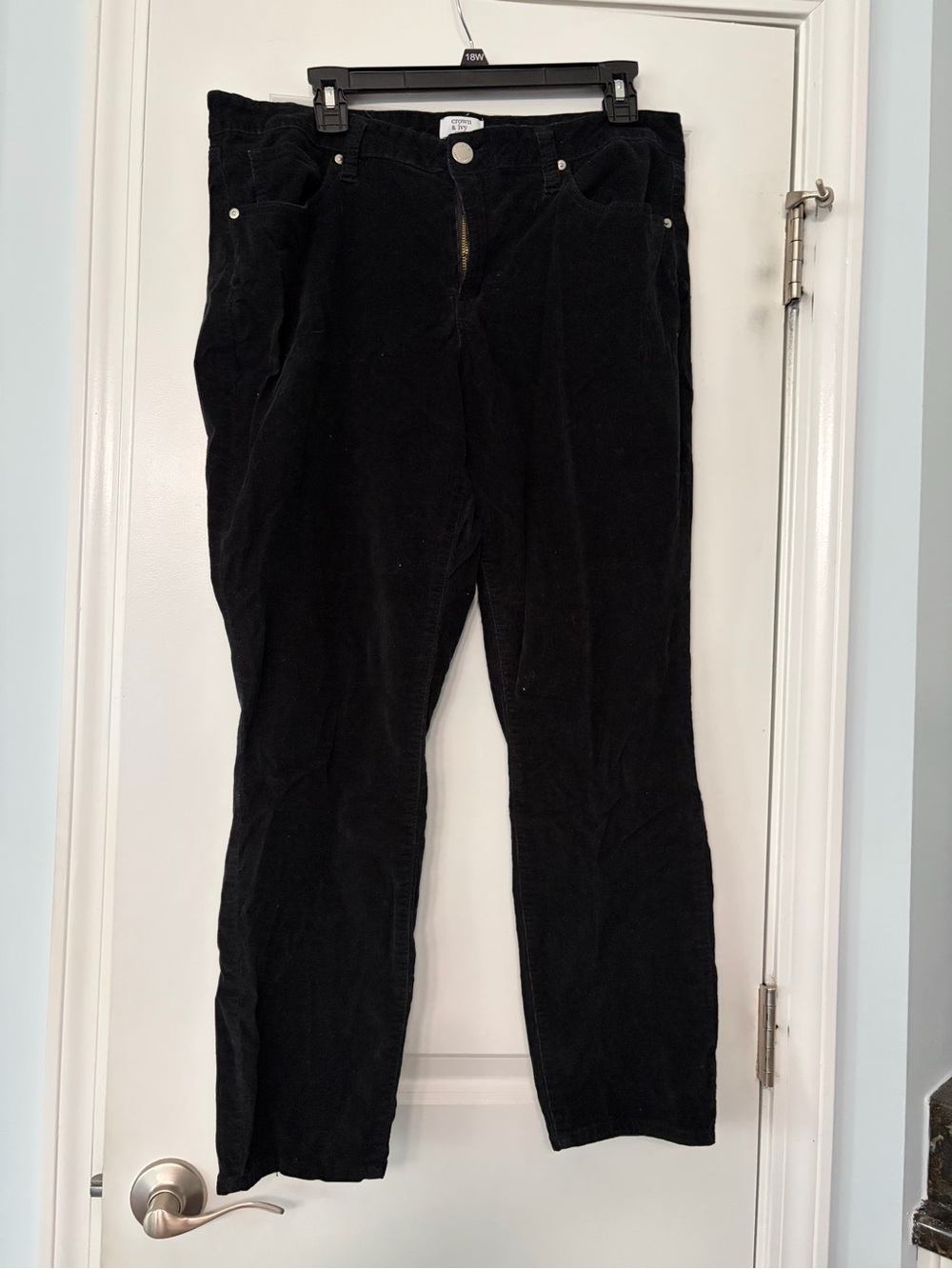 crown & ivy Black Curvy Corduroy Pants